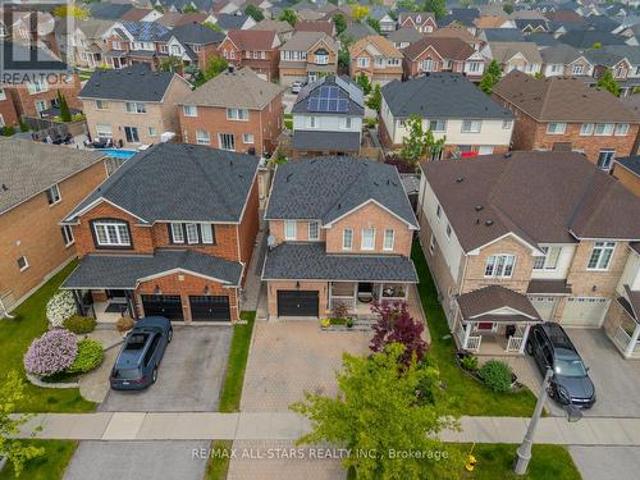 124 Richard Coulson Crescent, Whitchurch Stouffville, ON, L4A 0H9 house for sale | Listing ID N12303 | Royal LePage