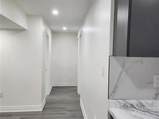 124 RIDGEMOUNT Street Unit# Lower