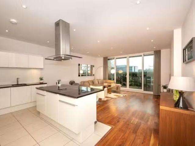 124 The Elysian, Port Lane, Cork, T12RX72 is for sale