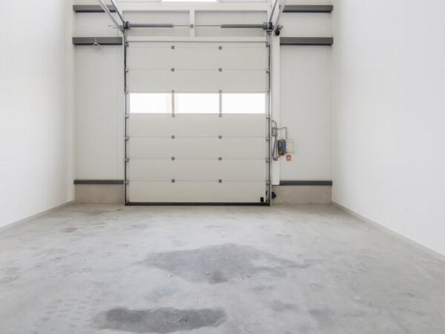 124m² Betriebsobjekt mit Halle und Büro | ebenerdige Einfahrt möglich | Luftwärmepumpe | Dusche und WC