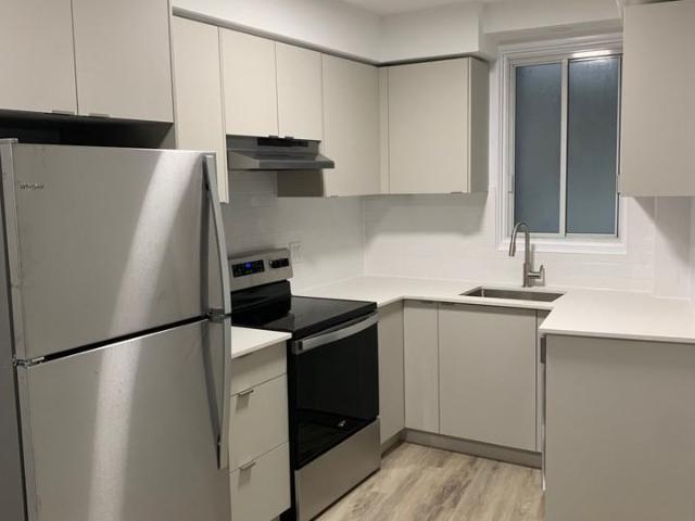 1255 Sherwood 1 Bedroom Apartment for Rent at 1255 Crois Sherwood, Mont Royal, QC H3R 3C4