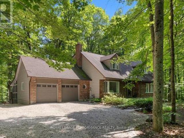 1250 Royal Maple Drive, Ottawa, ON, K4C 1B5 house for lease | Listing ID X13498 | Royal LePage