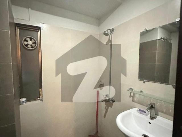 1250 Square Feet Flat For Rent In Rs. 110000 Only E 11
