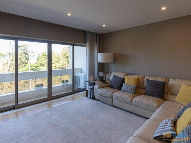 1250 | T4 City Golf, Caulinos | 26083809575