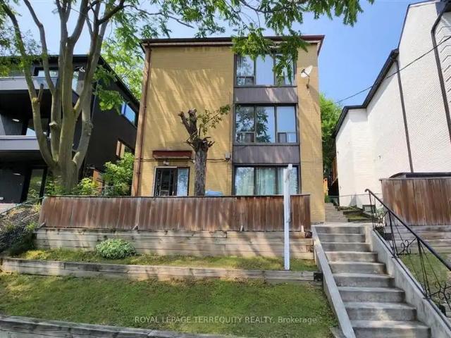 1252 Davenport