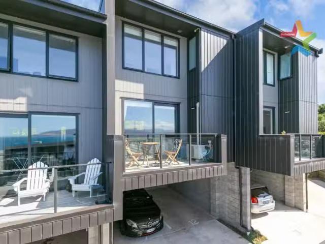 12/52 High Street, Island Bay, Wellington City