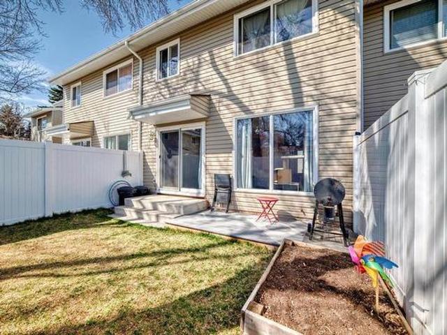 125 87 Brookwood Drive, Spruce Grove, AB, T7X 1A6 townhouse for sale | Listing ID E4433 | Royal LePage