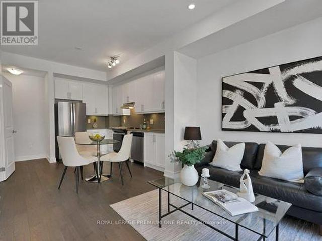 125 9 Islington Avenue, Vaughan, ON, L4L 1A7 townhouse for sale | Listing ID N12143 | Royal LePage