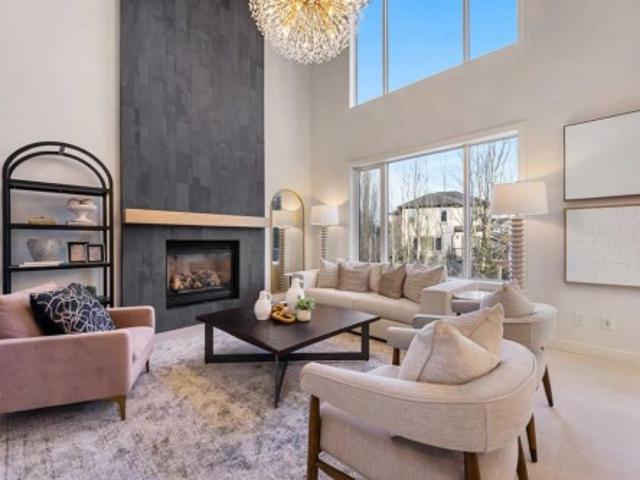 125 Discovery Place Sw, Calgary, AB, T3H 4N5 house for sale | Listing ID A2320 | Royal LePage
