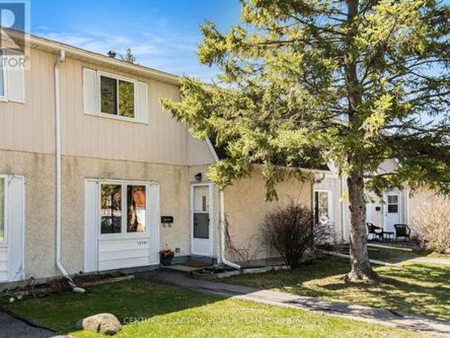 125 E 1554 E Beaverpond Drive, Ottawa, ON, K1B 3R9 townhouse for sale | Listing ID X12122 | Royal LePage