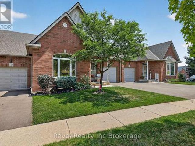 125 Ferguson Drive, Woodstock South, ON, N4V 1H4 townhouse for sale | Listing ID X13541 | Royal LePage