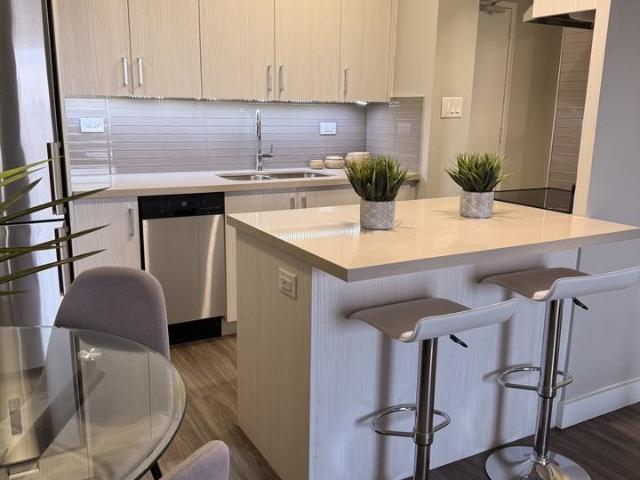 125 Lawton Blvd 1 Bedroom Apartment for Rent at 125 Lawton Blvd, Toronto, ON M4V 2A1 Deer Park