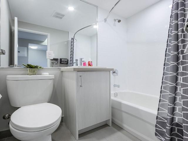 125 Lawton Blvd 2 Bedroom Apartment for Rent at 125 Lawton Blvd, Toronto, ON M4V 2A1 Deer Park