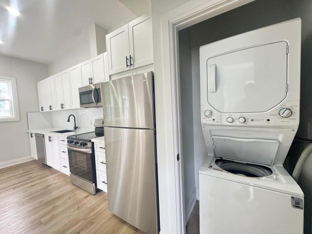 125 MOUNT ALBION RD 1 Bedroom Apartment for Rent at 125 Mount Albion Rd, Hamilton, ON L8K 5S7 Red Hill