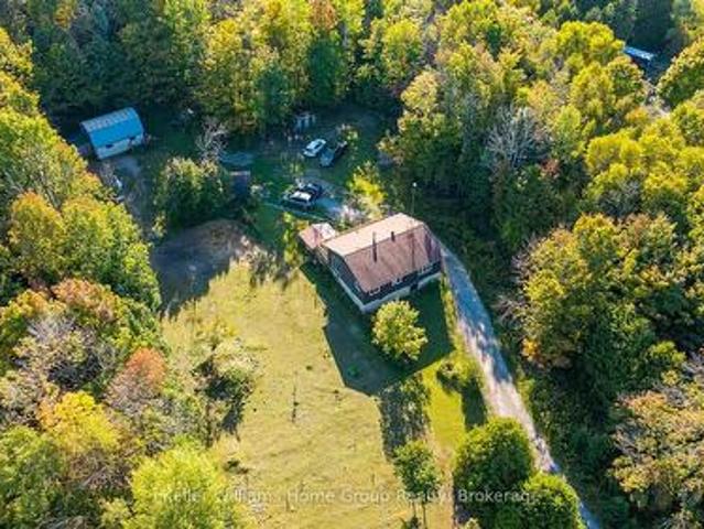 125 North Diagonal Road, South Bruce Peninsula, ON, N0H 2T0 house for sale | Listing ID X13701 | Royal LePage