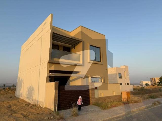 125 Sq Yd Ali Block Villa For Sale Bahria Town Karachi. 3 Bedrooms | All Facilities Nearby including Park, Mosque, Shopping Gallery & PSO Petrol Pump | Prime Location | Ready for Living