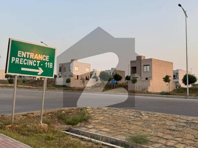 125 Sq Yd Plot For Sale Precinct 11B, Bahria Town Karachi. Near Murree Point | Prime Location | Ideal for Residence or Investment. Just 8 Min Drive from Main Gate
