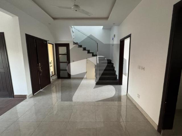 125 Sq Yd Ready To Move Luxury Villa For Sale Precinct 10B, Bahria Town Karachi A+ Construction | 3 Bedrooms, Drawing, Dining, TV Lounge &Amp  American Kitchen 10 Min From Main Gate | Near Park, Mosque, Schools &Amp  Commercial. Bahria Town Precinct 10 B