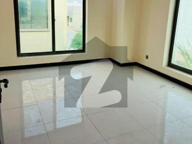 125sq yd 3 Bedrooms Luxury Villa is Available FOR RENT. 8km from Entrance of BTK. 3 Bed DDL 1 Kitchen Bahria Town Precinct 10 B