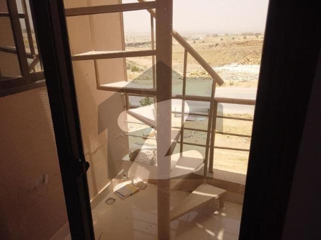125sq yd 3 Bedrooms Luxury Villa is Available FOR RENT. 8km from Entrance of BTK. 3 Bed DDL 1 Kitchen Bahria Town Precinct 10 B