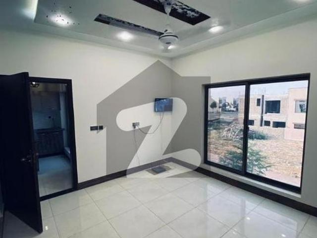 125sq yd villa for sale, in precinct 15 opposite to ali block. A PLUS Construction. 3 Bedrooms, Drawing, Dining, TV Lounge & Americal Kitchen. 10min Drive from Main Gate of Bahria Town Karachi. Bahria Town Precinct 15