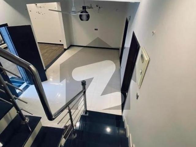125sq yd villa for sale, in precinct 15 opposite to ali block. A PLUS Construction. 3 Bedrooms, Drawing, Dining, TV Lounge & Americal Kitchen. 10min Drive from Main Gate of Bahria Town Karachi. Bahria Town Precinct 15