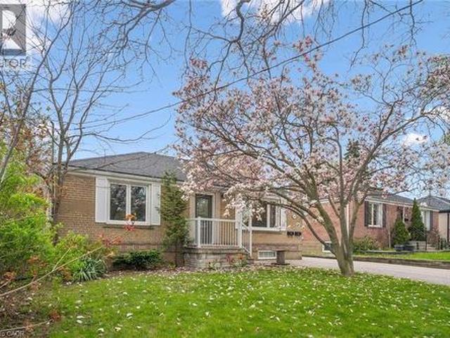 1262 Homewood Drive, Burlington, ON, L7P 2M6 house for sale | Listing ID 40827 | Royal LePage