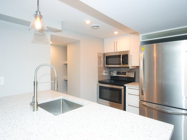 1262 rustic drive 2cottawa on k2c 2y1