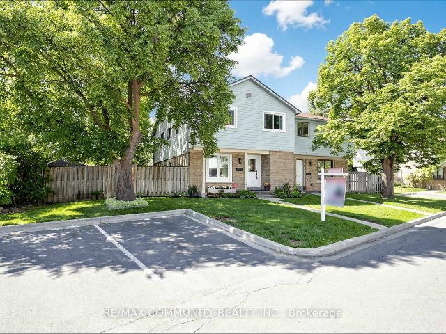 126 6 Falconer Drive, Mississauga | For Sale @ $639,900 | Condos. Ca