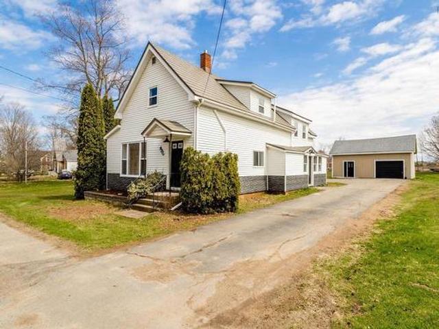 126 Commercial Street, Berwick, NS, B0P 1E0 house for sale | Listing ID 202509 | Royal LePage