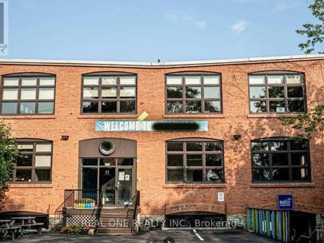 126 Catharine Street N, Hamilton, ON, L8R 1J4 commercial for sale | Listing ID X12881 | Royal LePage