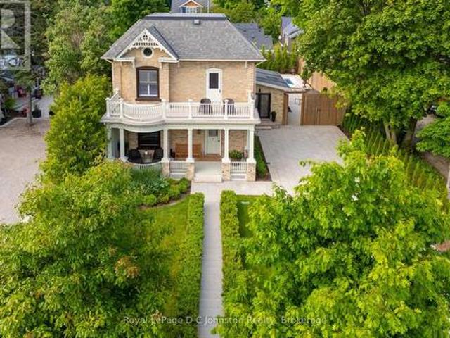 126 High Street, Saugeen Shores, ON, N0H 2L0 Luxury House for sale | Listing ID X13126 | Royal LePage Carriage Trade Luxury Properties