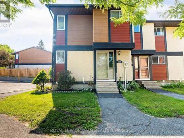 126 Mcclintock Way, Ottawa, ON, K2L 2A4 townhouse for sale | Listing ID X13544 | Royal LePage
