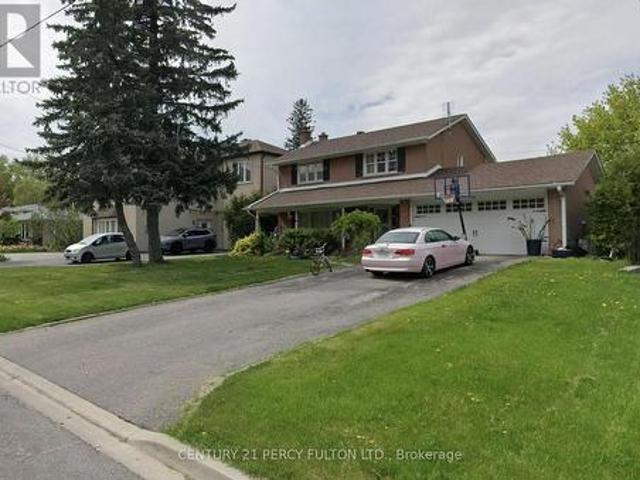 126 Sherwood Forest Drive, Markham, ON, L3P 1R1 house for sale | Listing ID N13561 | Royal LePage