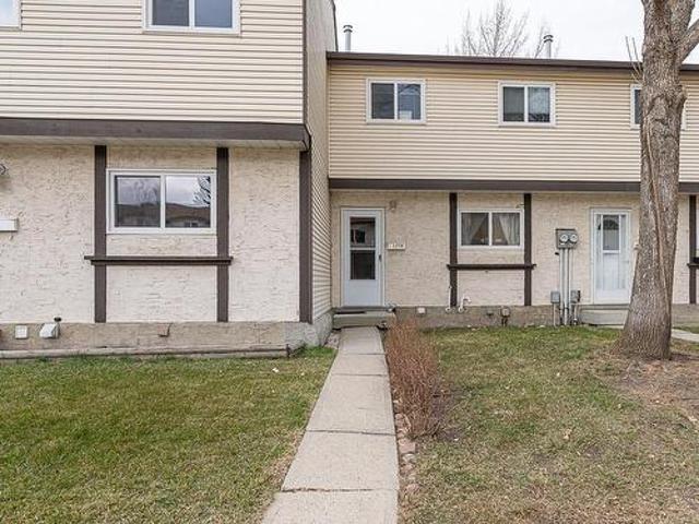1274 Lakewood Road W, Edmonton, AB, T6K 3P2 townhouse for sale | Listing ID E4431 | Royal LePage