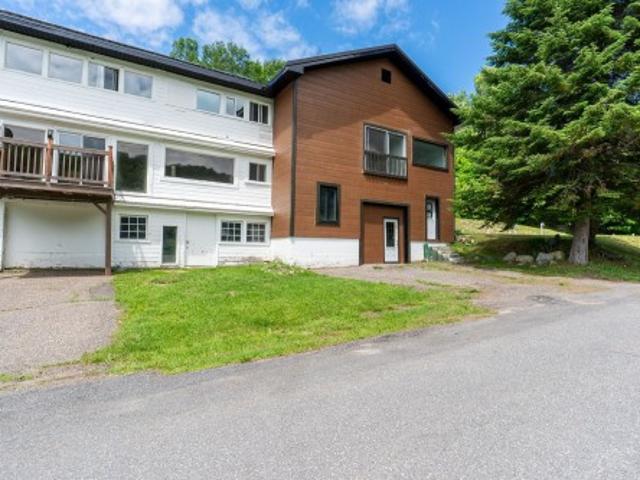1275 Ch. Du Mont Loup Garou, Sainte Adèle, QC, J8B 3C7 lease for lease | Listing ID 19822 | Royal LePage