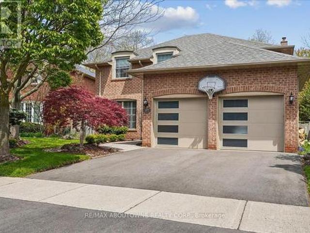 1277 Old Bridle Path, Oakville, ON, L6M 1A3 house for sale | Listing ID W13127 | Royal LePage