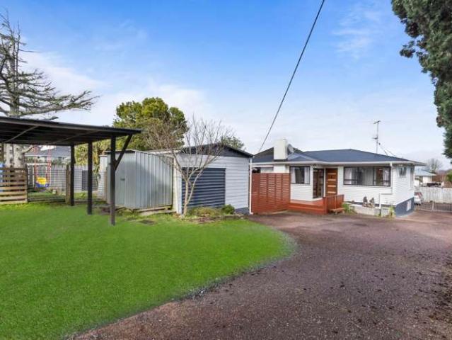 1/278 Rangatira Road, Beach Haven, North Shore City