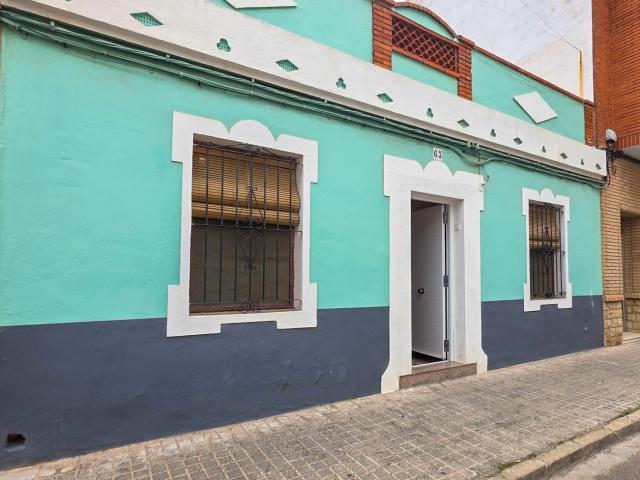 🏡  Planta baja independiente con gran terraza de 80 m