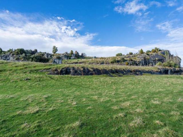 1270 Clifden Highway, Orawia, Southland