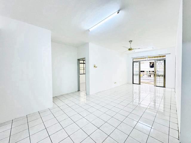 1270sqft Freehold 4ROOMS PV 3 Condo Taman Melati Near LRT Schools