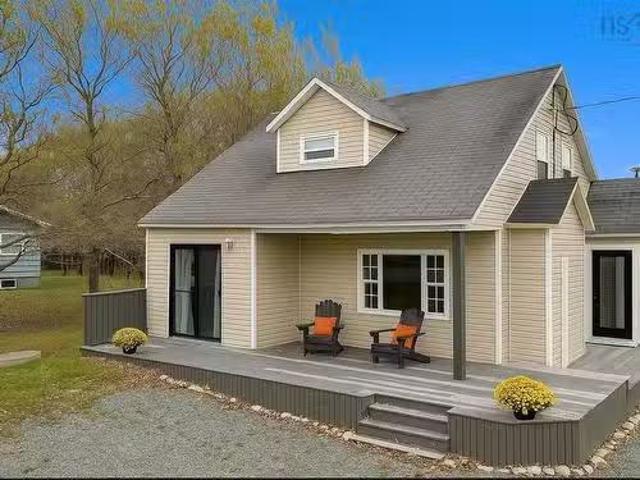 12710 Cabot Trail Road, Grand Étang, NS, B0E 1L0 house for s.