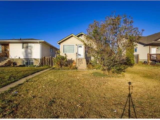 12716 1271 Street, Edmonton, AB, T5E 3V5 house for sale | Listing ID E4486 | Royal LePage