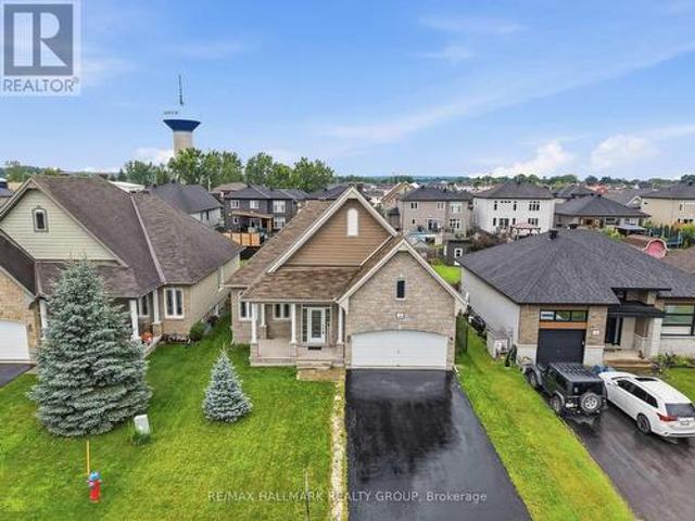 127 Castel Street, Alfred And Plantagenet, ON, K0A 3K0 house for sale | Listing ID X13548 | Royal LePage
