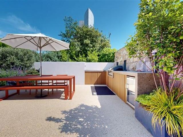 127 Clearwater Cove, Old Dun Laoghaire Rd, Dun Laoghaire, Dublin Burke Kennedy Estate Agents Ltd 4936 MyHome. Ie Lettings