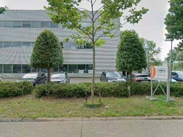 127 m2 office space for rent in Kapellen