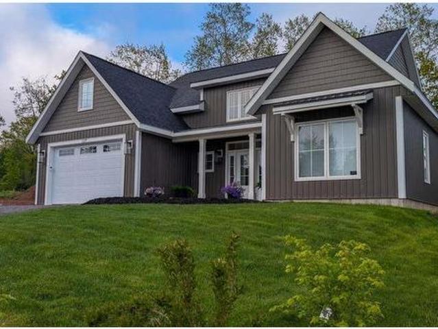 127 Stirling Avenue, Wolfville, NS, B4P 2N3 house for sale | Listing ID 202613 | Royal LePage
