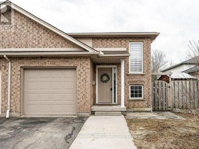 127 Walsh Crescent, Stratford, ON, N5A 7X7 house for sale | Listing ID X12934 | Royal LePage