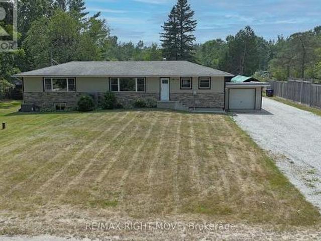 128 15 Line S, Oro Medonte, ON, L3V 8H9 house for sale | Listing ID S12296 | Royal LePage