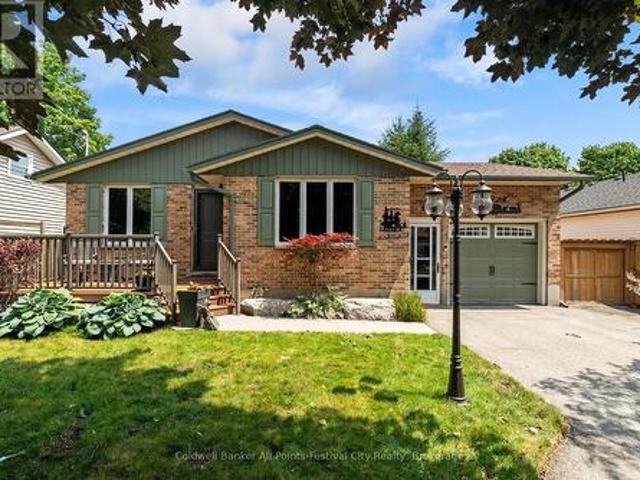 128 Cambria Road N, Goderich. Town, ON, N7A 2P8 house for sale | Listing ID X13597 | Royal LePage